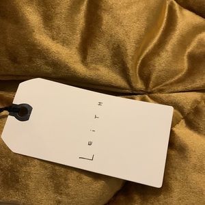 Brand NWT LEITH Velvet Metallic Gold Puffer Oblong Scarf